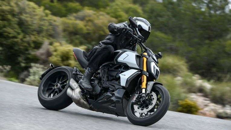 Diavel 1260 wins Ducati its third design award